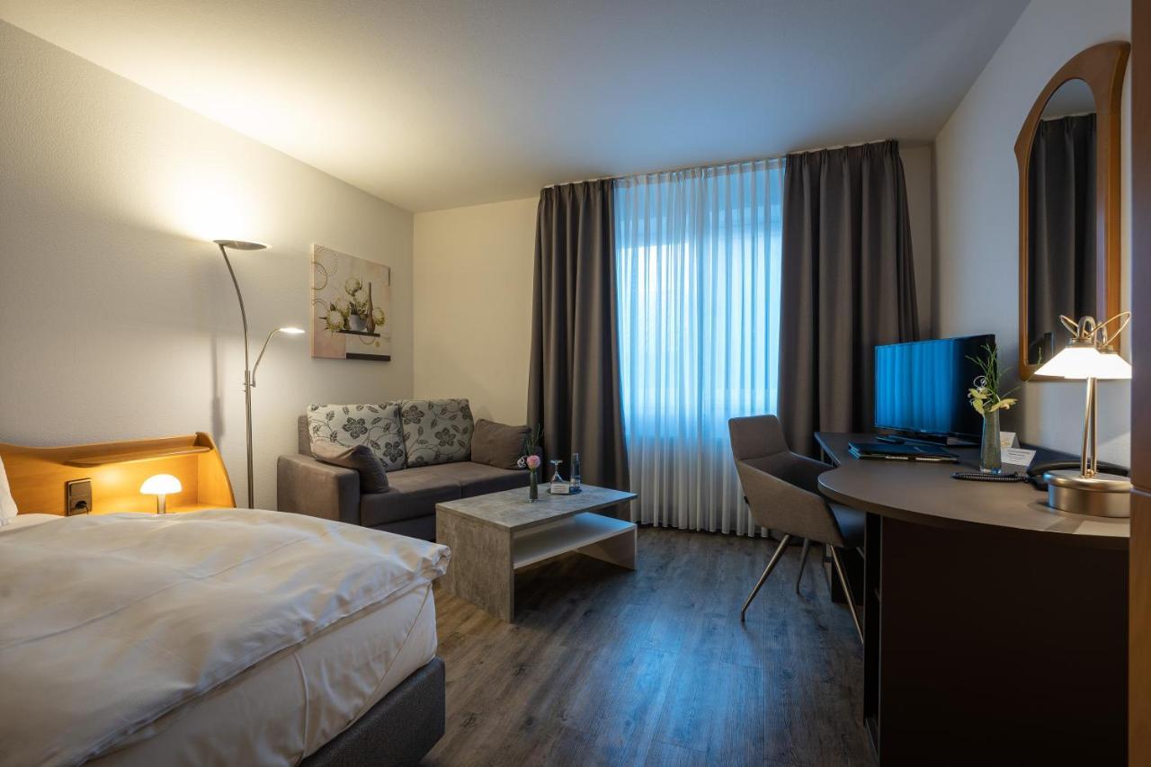 Hotel Pfaelzer Hof บราวน์ชไวก์ ภายนอก รูปภาพ