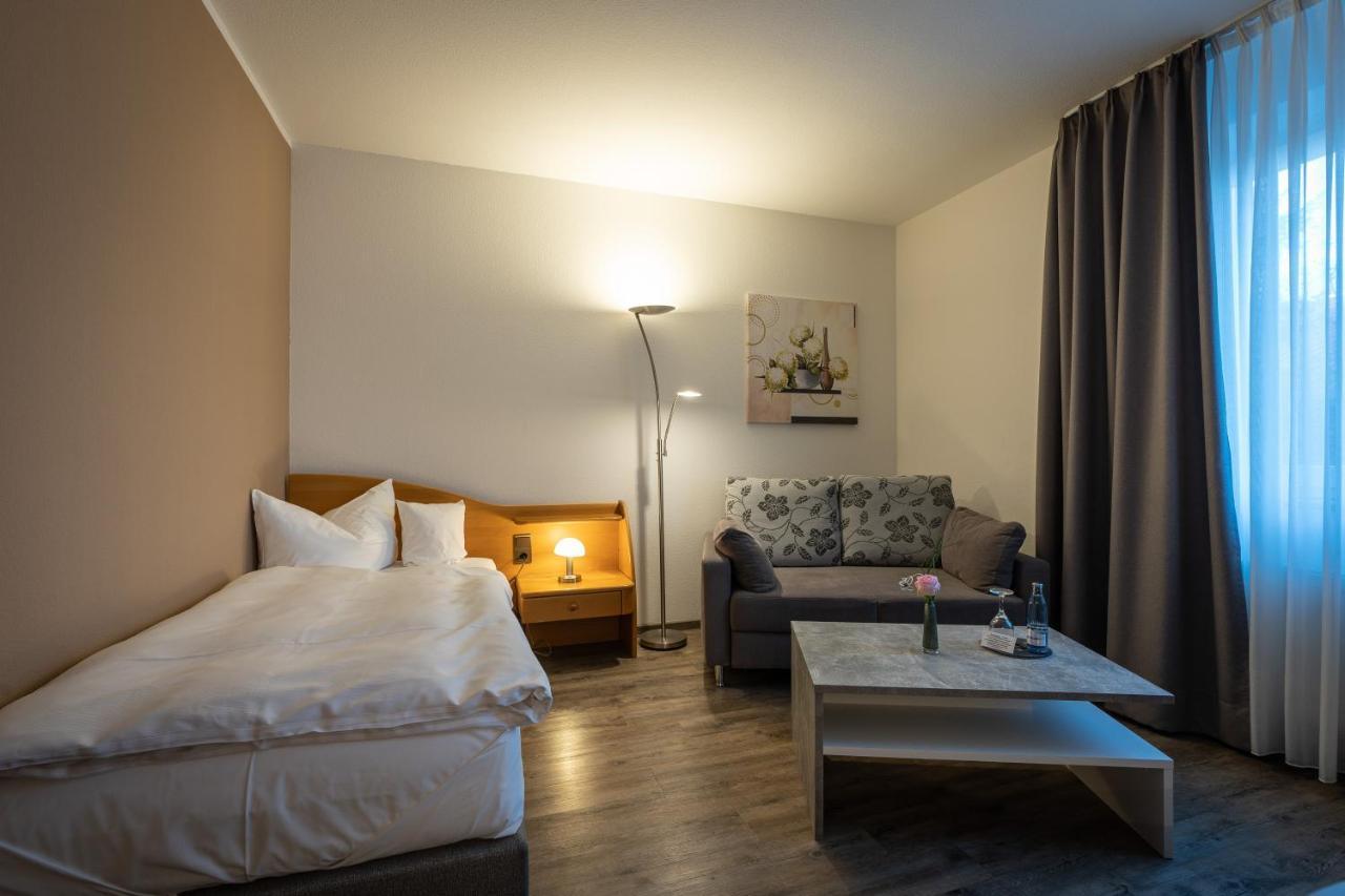 Hotel Pfaelzer Hof บราวน์ชไวก์ ภายนอก รูปภาพ