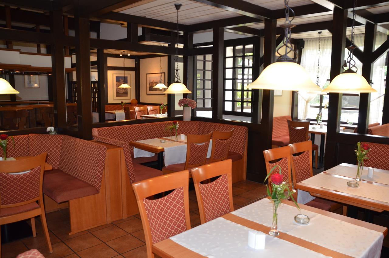 Hotel Pfaelzer Hof บราวน์ชไวก์ ภายนอก รูปภาพ