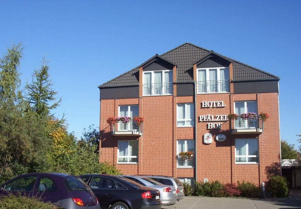 Hotel Pfaelzer Hof บราวน์ชไวก์ ภายนอก รูปภาพ